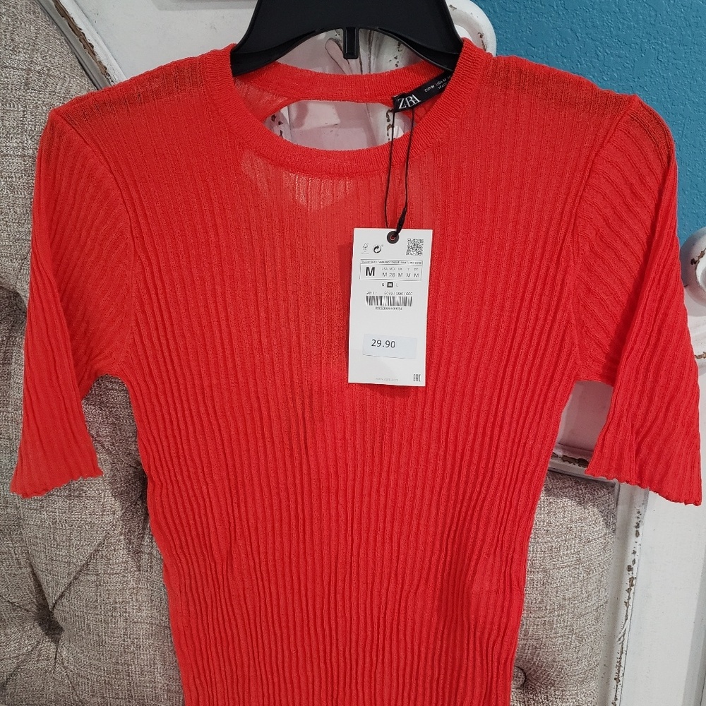 New**Zara Red Top